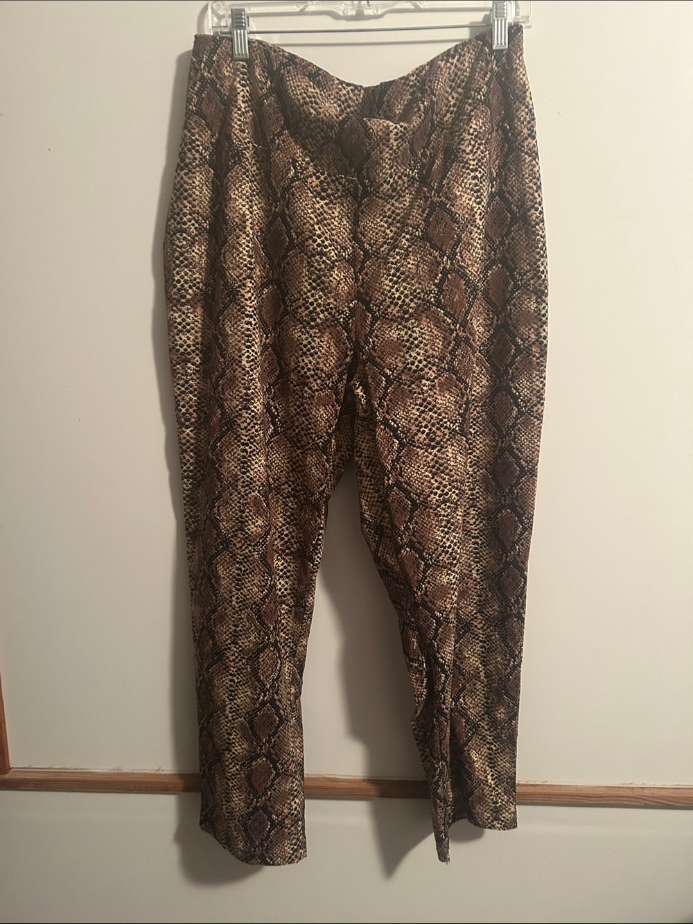Hybrid Snake Print Brown Women’s Pull-up Pants